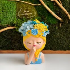 Гіпсове Кашпо Українка в жовто-блакитних кольорах з топером
