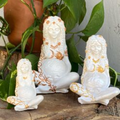 Статуетка оберіг Богиня Гайя біла