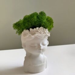 Кашпо Дівчина з натуральним салатовим мохом Premium