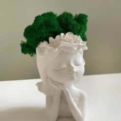 Кашпо Дівчина з віночком з смарагдовим мохом Premium