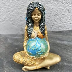 Статуетка оберіг Богиня Гайя золото