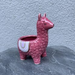 керамическое кашпо для растений, декоративное кашпо, кашпо лама розовое, интерьерное кашпо для суккулентов, керамическая ваза для цветов, декоративная керамика для дома, оригинальные кашпо, маленькие кашпо для суккулентов, милые кашпо для растений, стильное кашпо для дома,керамічне кашпо для рослин, декоративне кашпо, кашпо лама рожеве, інтер'єрне кашпо для сукулентів, керамічна ваза для квітів, декоративна кераміка для дому, оригінальні кашпо, маленькі кашпо для сукулентів, милі кашпо для рослин, стильне кашпо для дому