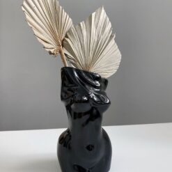 ваза в форме женского тела, керамическая ваза Моника 18 см, черная ваза Моника, декоративная ваза в форме тела, ваза для цветов Моника, стильная ваза Моника керамика, ваза Моника женская фигура, ваза интерьерная Моника 18 см, черная керамическая ваза Моника, ваза-фигура женское тело 18 см, ваза для домашнего декора Моника, эксклюзивная ваза Моника керамика, ваза Моника черная глянцевая, ваза у формі жіночого тіла, керамічна ваза Моніка 18 см, чорна ваза Моніка, декоративна ваза у формі тіла, ваза для квітів Моніка, стильна ваза Моніка кераміка, ваза Моніка жіноча фігура, ваза інтер'єрна Моніка 18 см, чорна керамічна ваза Моніка, ваза-фігура жіноче тіло 18 см, ваза для домашнього декору Моніка, ексклюзивна ваза Моніка кераміка, ваза Моніка чорна глянцева.