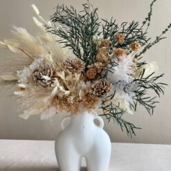 Букет із сухоцвітів та стабілізованих квітів