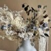 Букет із сухоцвітів та стабілізованих квітів