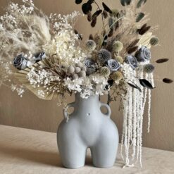 Букет із сухоцвітів та стабілізованих квітів