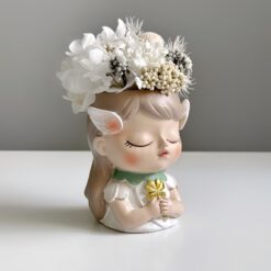 Кашпо Лесная фея в белом с букетом