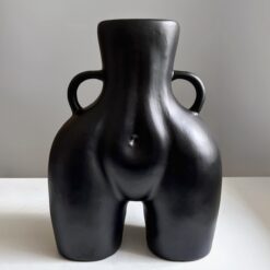 ваза керамічна у вигляді жіночої попи